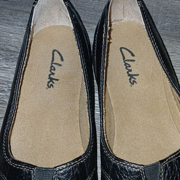 Clarks 84668 Black Pebbled Leather Slip-On Casual Cushioned Loafer  Sz 7 EUC - Picture 7 of 7